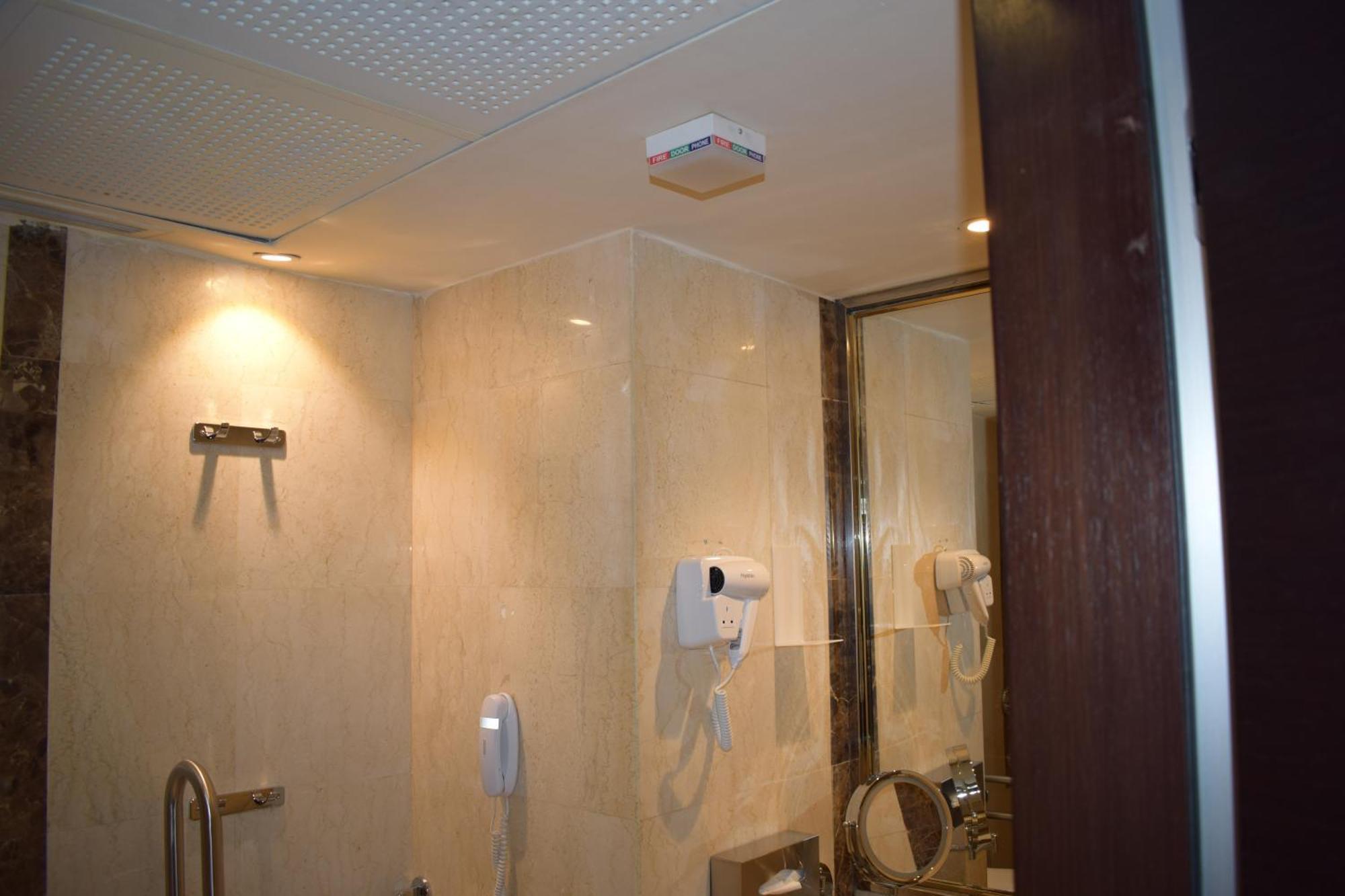 Hotel Frontel Al Harithia 4*